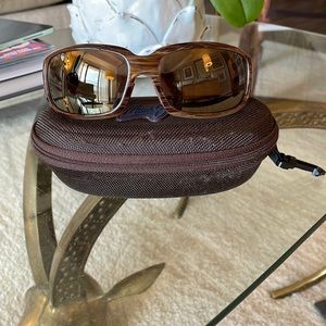 Unisex Maui Jim Sunglasses in Blue Water Style